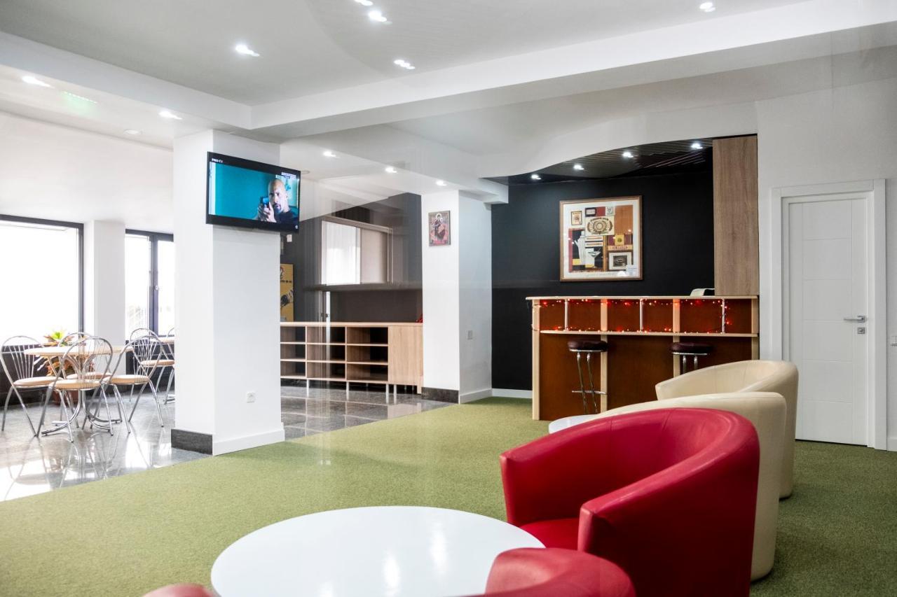 Casa Gabriela Hotel Bucureşti Ngoại thất bức ảnh