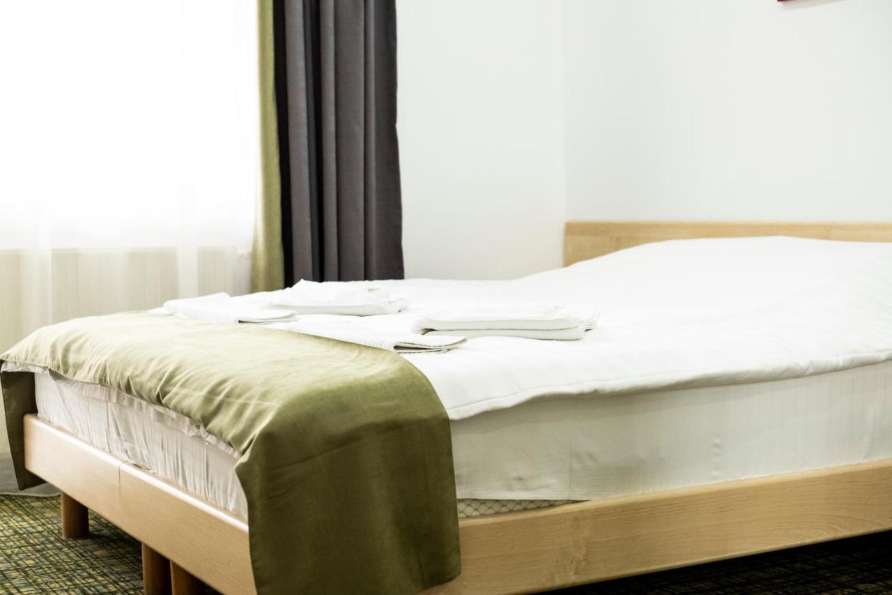 Casa Gabriela Hotel Bucureşti Ngoại thất bức ảnh