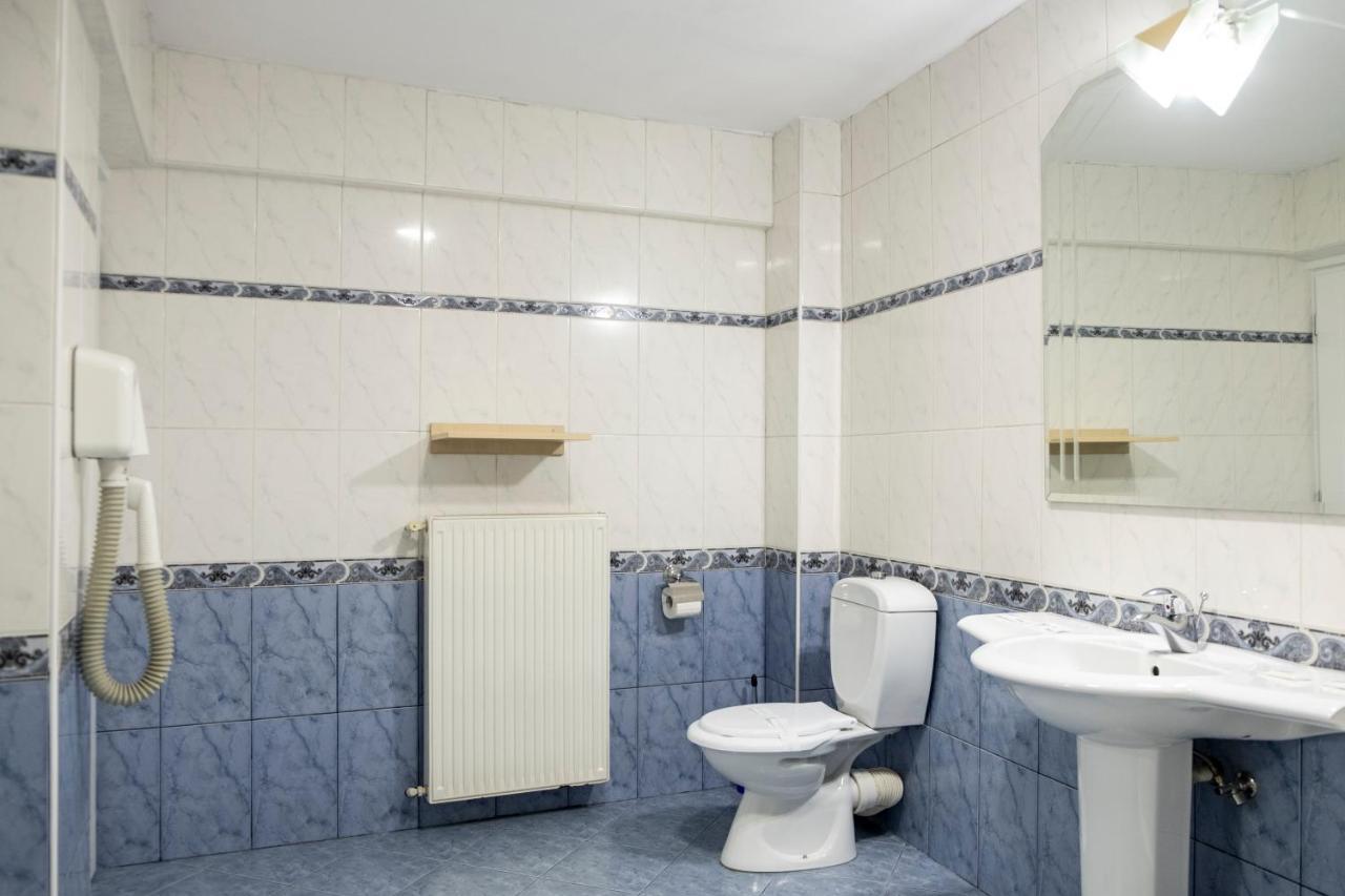 Casa Gabriela Hotel Bucureşti Ngoại thất bức ảnh