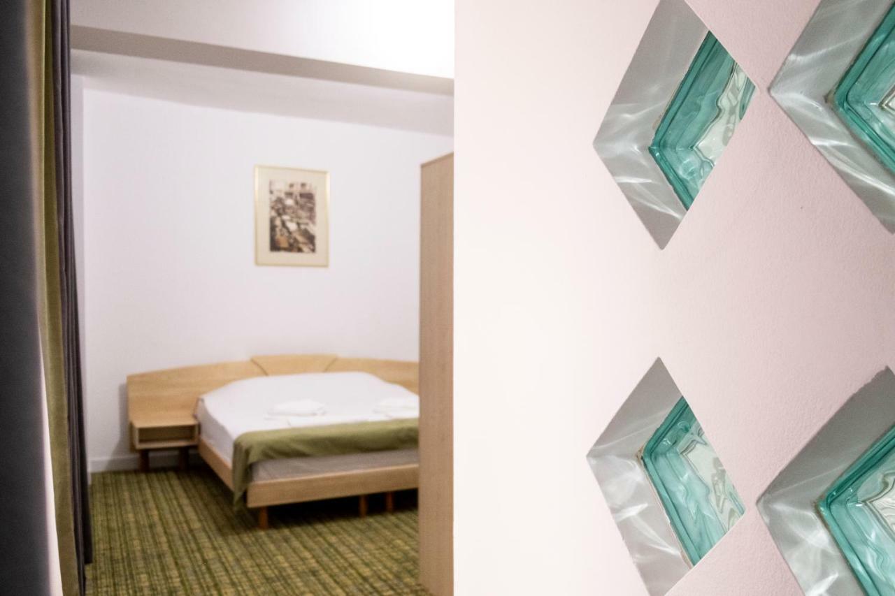 Casa Gabriela Hotel Bucureşti Ngoại thất bức ảnh